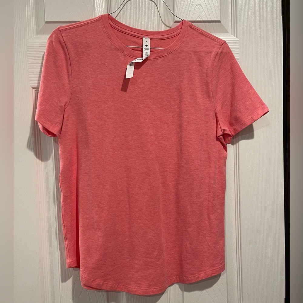 Lululemon Tee